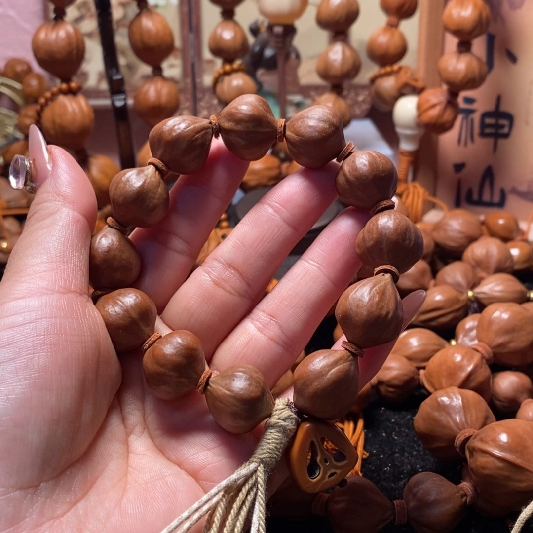 瀚***众手串/手链橄榄核1.7原皮蒜头铁盒