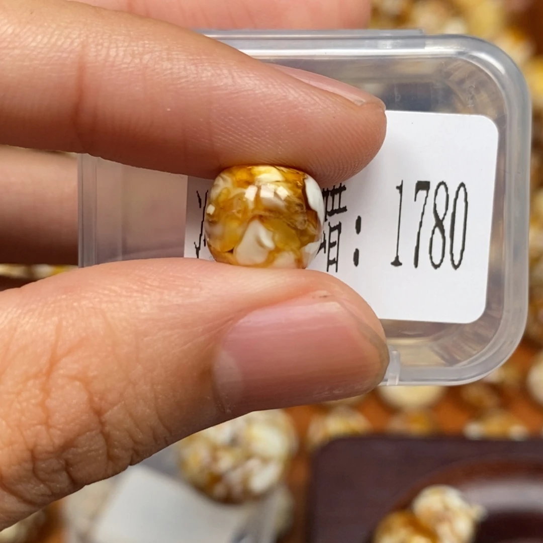 把件猴头核桃沁色圆珠老型1780