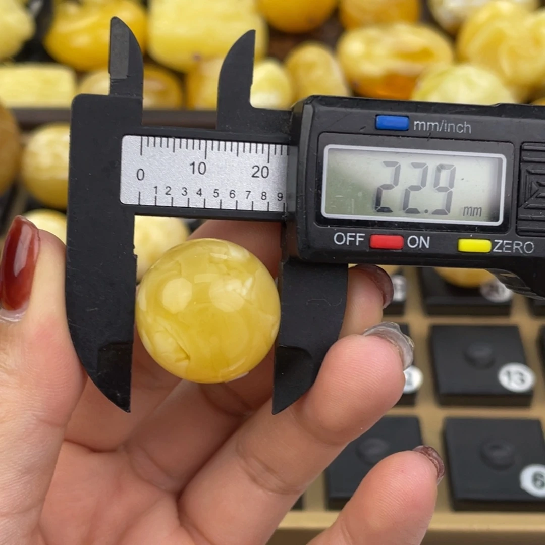 裸石琥珀未镶嵌微瑕71