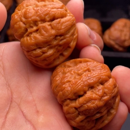 文玩核桃把件秦岭山脉核桃