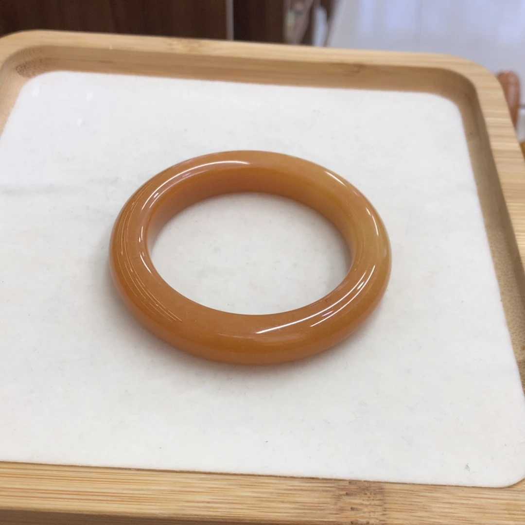 石英质玉未镶嵌手镯