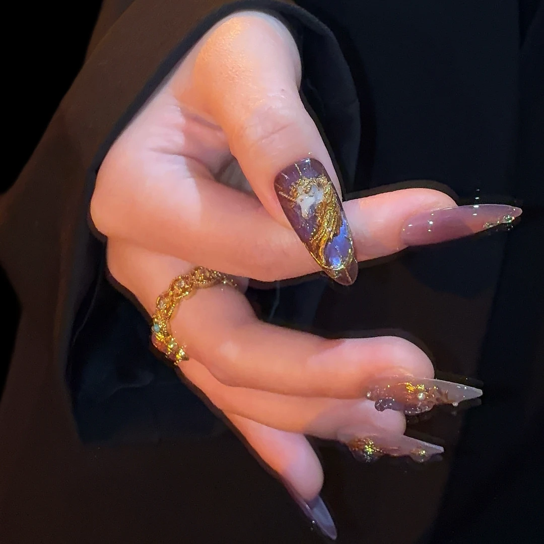 【圣光白马】梦幻独角水紫水晶克罗心手绘美甲2026新年穿戴甲