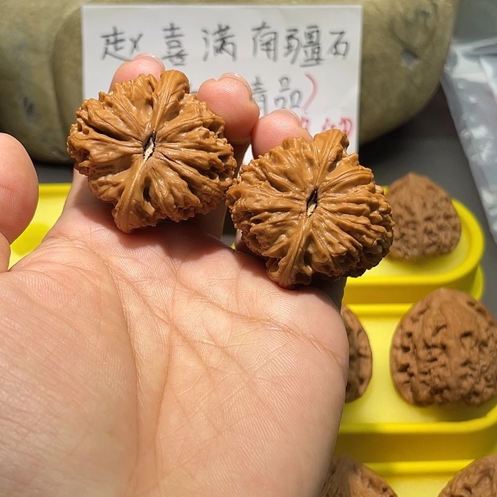 李****把件文玩核桃100号，41尺全品球疆