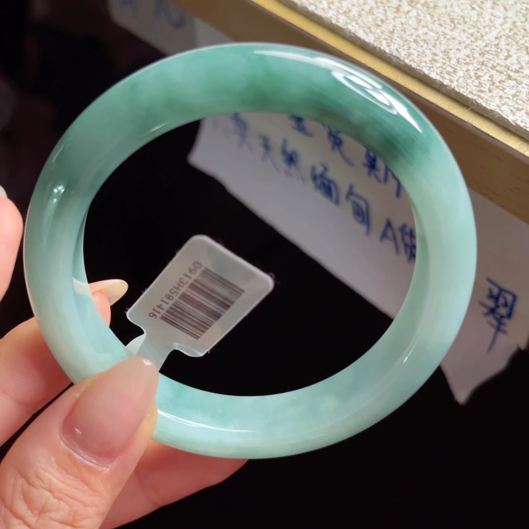 翡翠未镶嵌手镯手镯