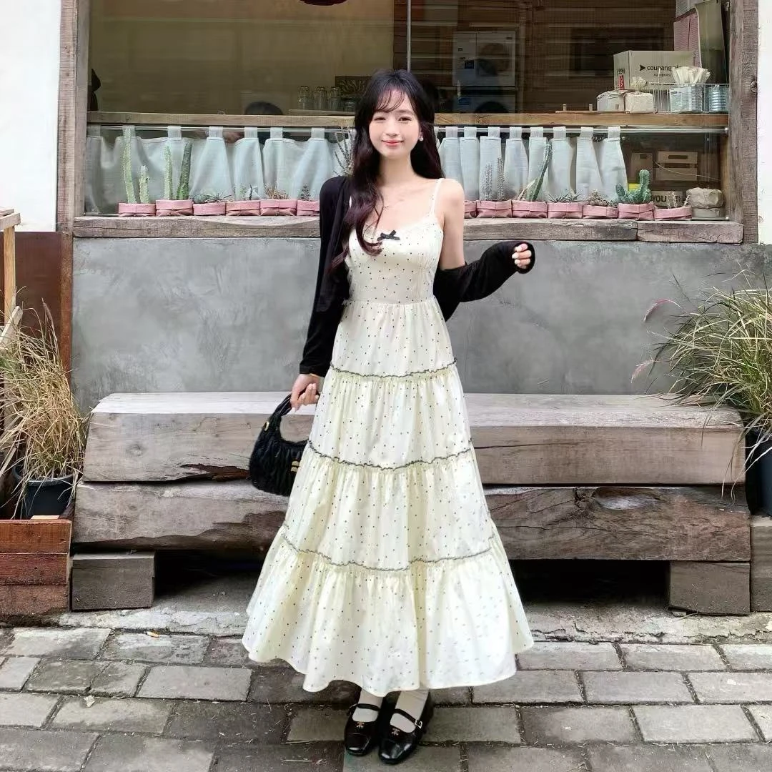 [运费补贴]大码春夏韩系简约风甜美气质优雅波点吊带裙＋开衫套装