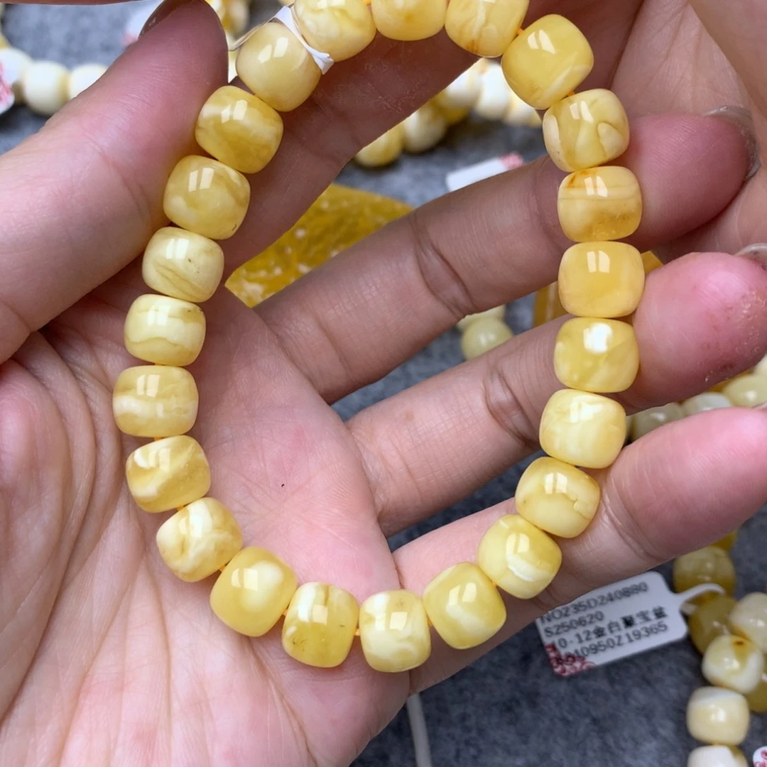 琥珀未镶嵌珠宝奇石29