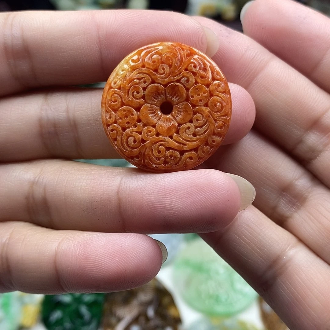 颈饰未镶嵌翡翠牌子