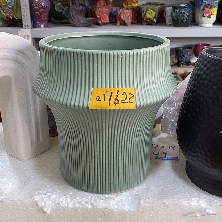 摆件陶盆有孔 微瑕介意勿拍