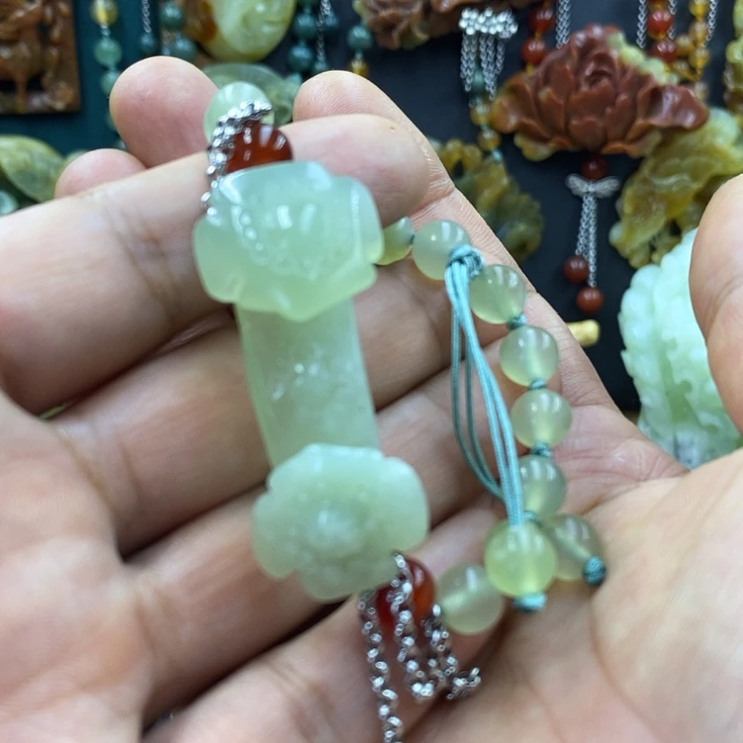【闪购商品】蛇纹石玉未镶嵌手牌