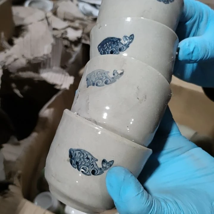 摆件陶瓷盘子碗啥都有