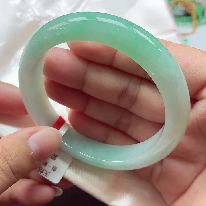 翡翠未镶嵌手镯天然缅甸A货翡翠