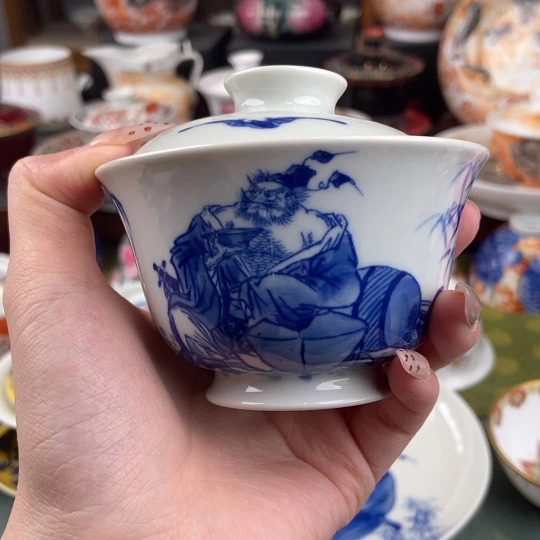 陶瓷的设计师是一个人
