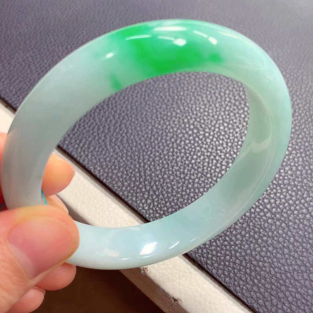 未镶嵌手镯翡翠翡翠