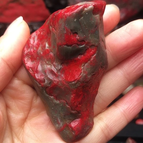 昌化鸡血石昌化鸡血石原石手把件