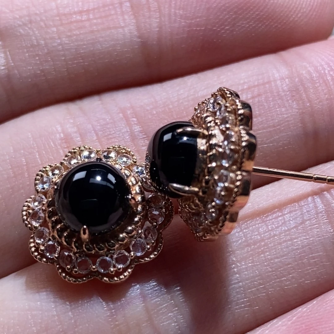 18K金镶嵌翡翠耳饰