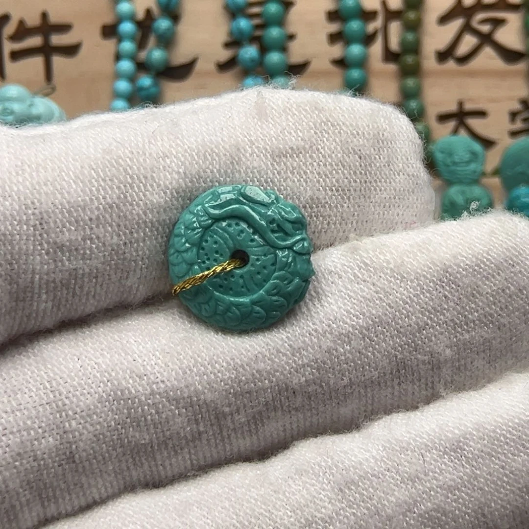 绿松石雕刻未镶嵌