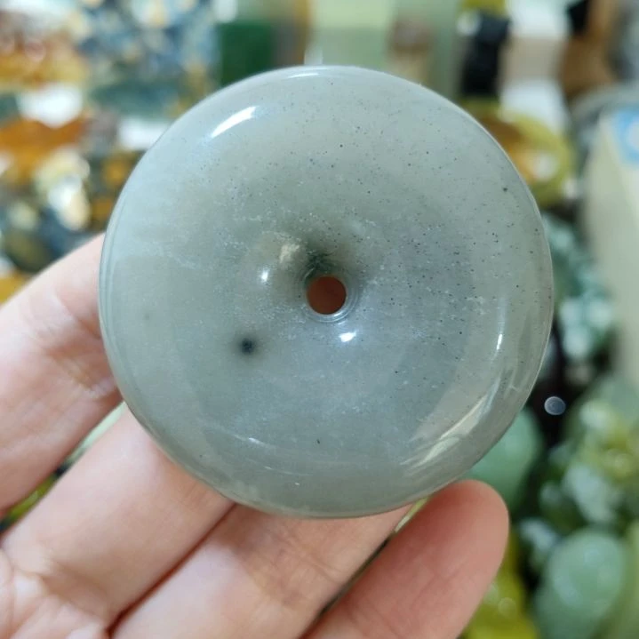 岫玉未镶嵌平安扣