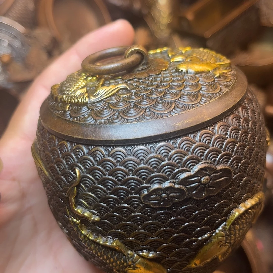 精美铜器工艺品等