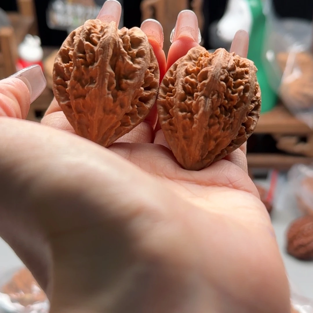 文玩核桃把件关东木子楸百核136