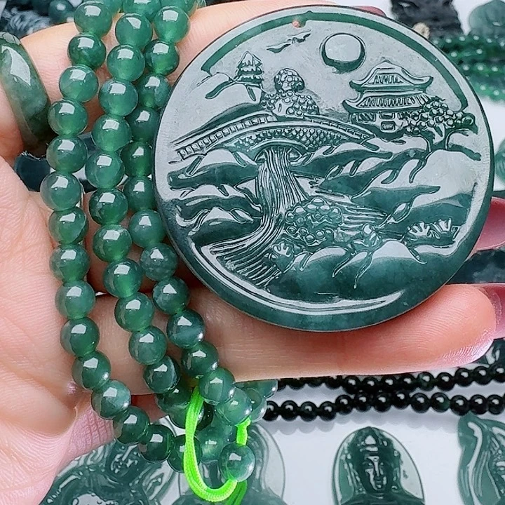 颈饰未镶嵌翡翠多样性发其一