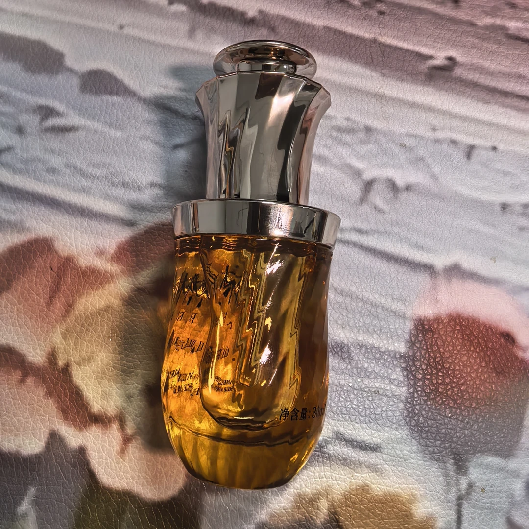 大正装5.0至新款~嫩脸淡纹的神！山茶花抗皱修护精华油30ml