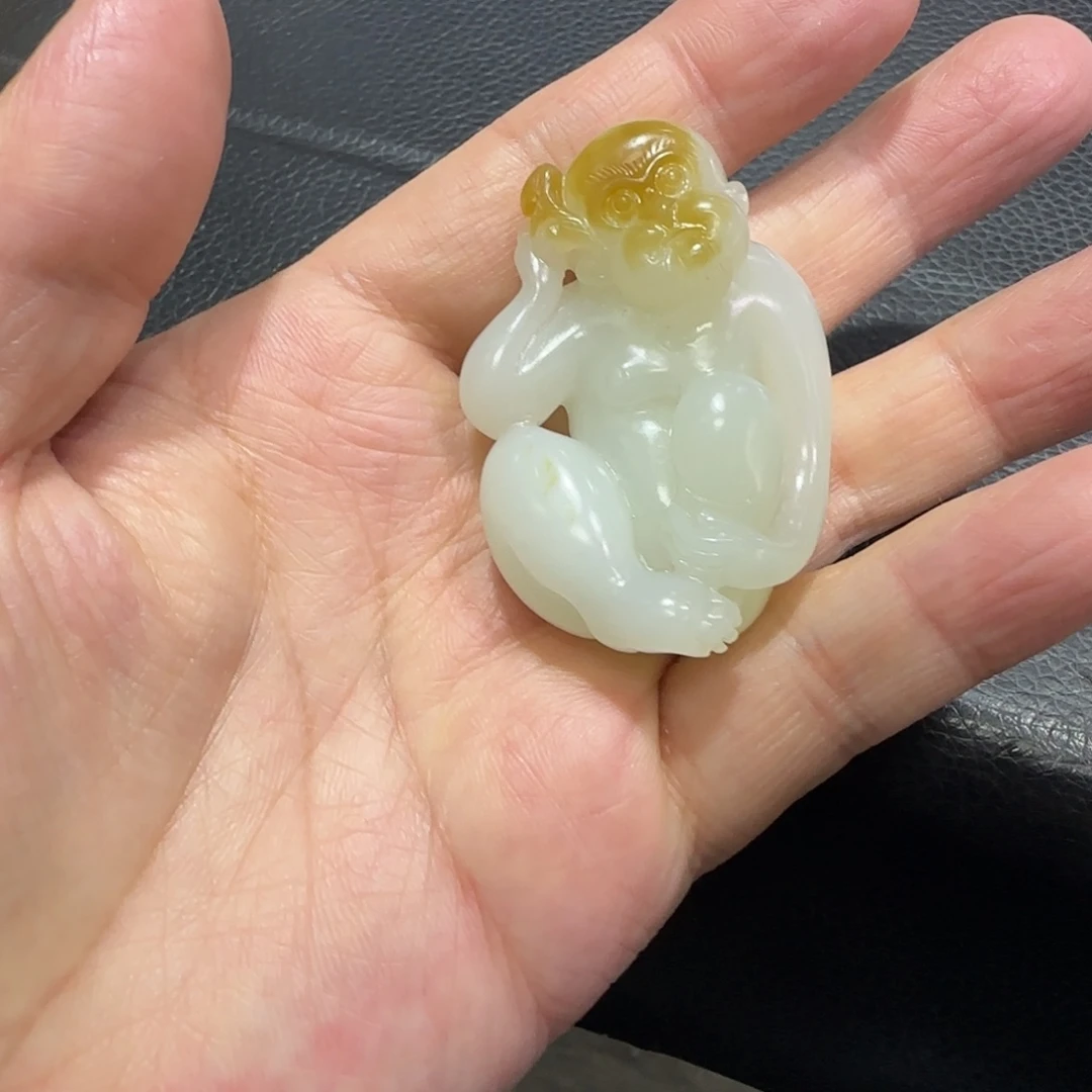 和田玉未镶嵌吊坠(赠链)