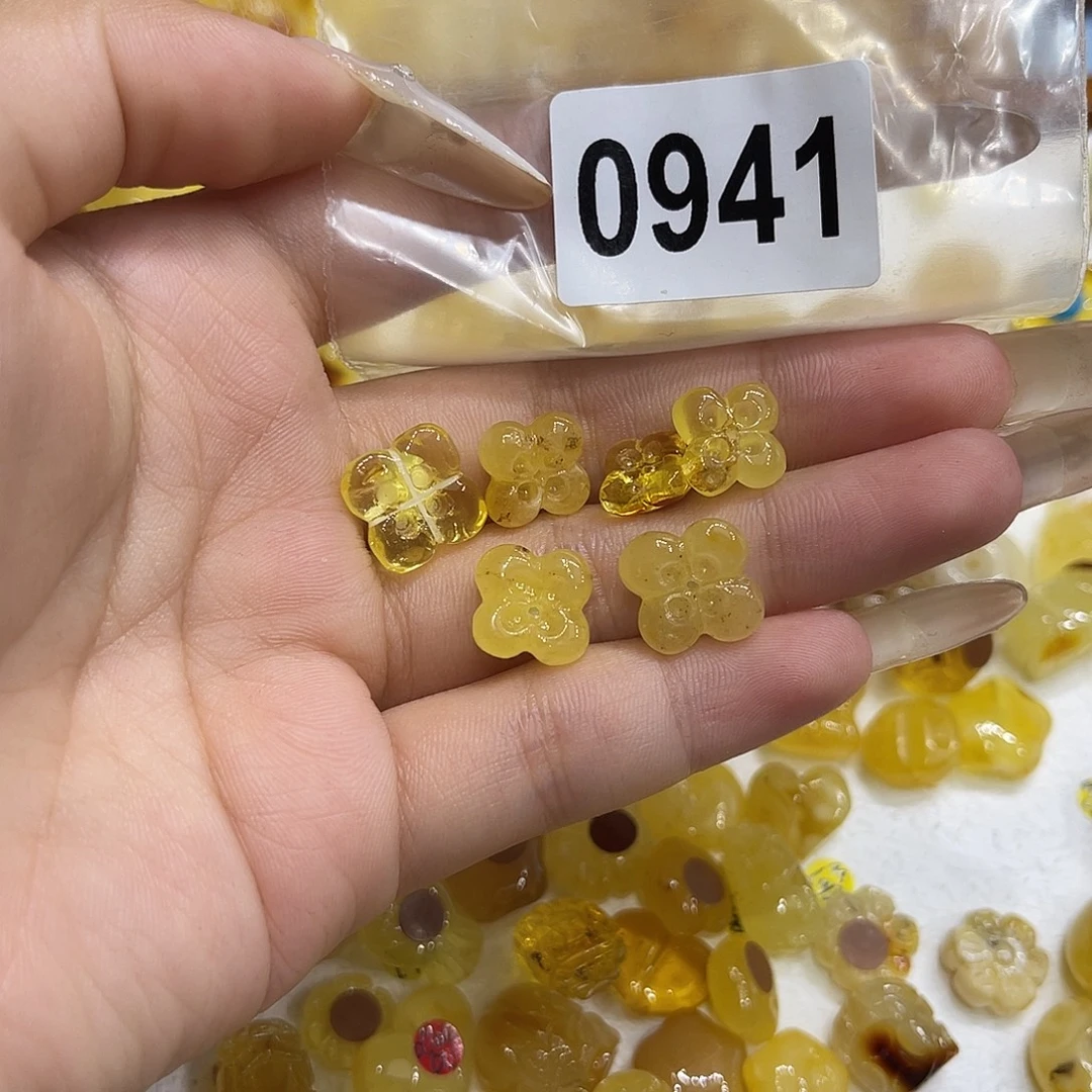 琥珀未镶嵌珠宝奇石