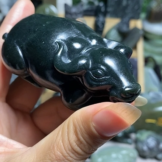 未镶嵌和田玉（青玉）珠宝半成品