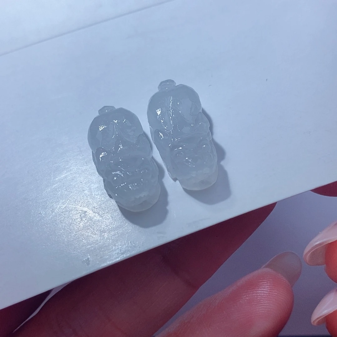 定制翡翠未镶嵌翡翠两个一起