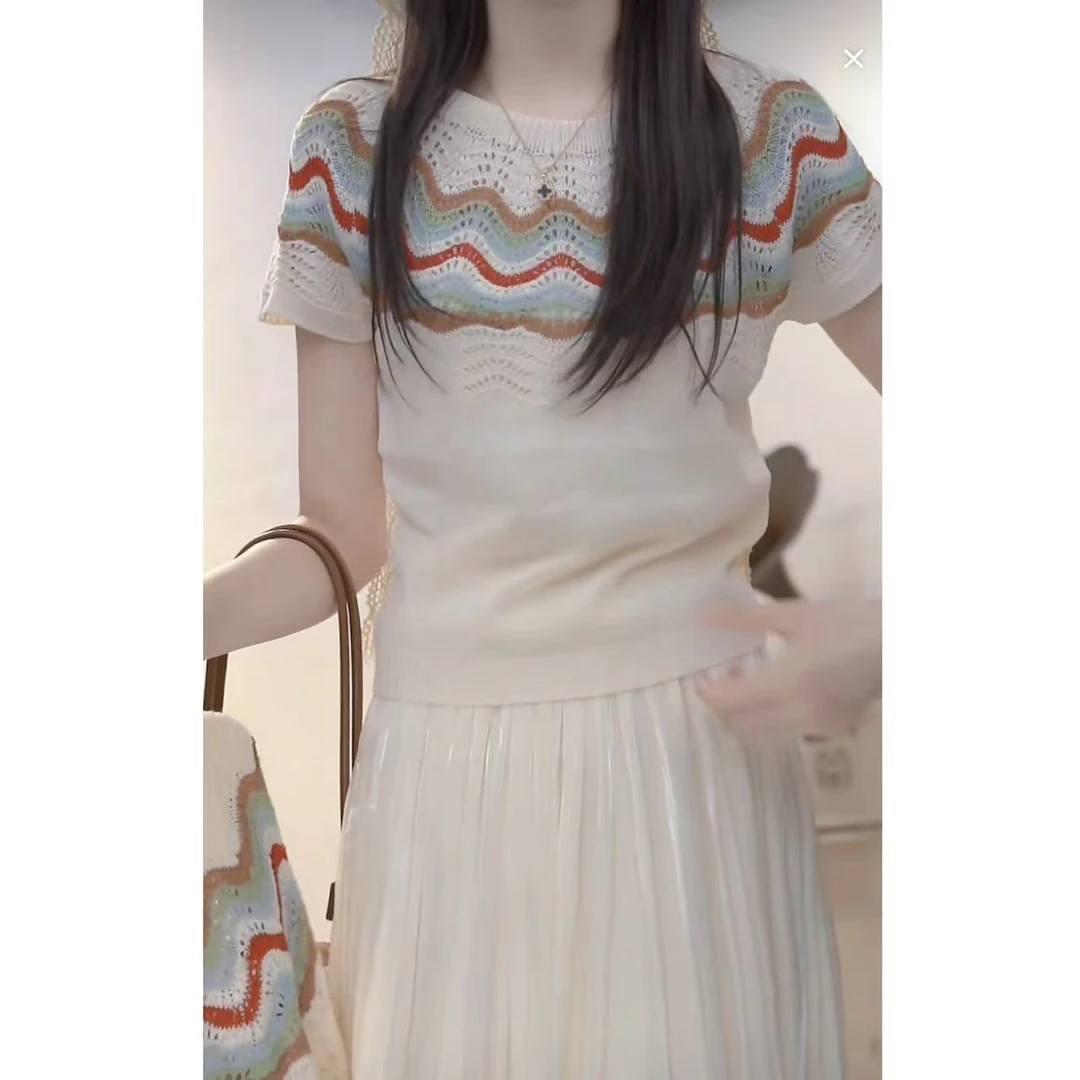 朵以2025夏季新款时尚度假风彩虹色波浪纹短袖针织上衣40VX548076