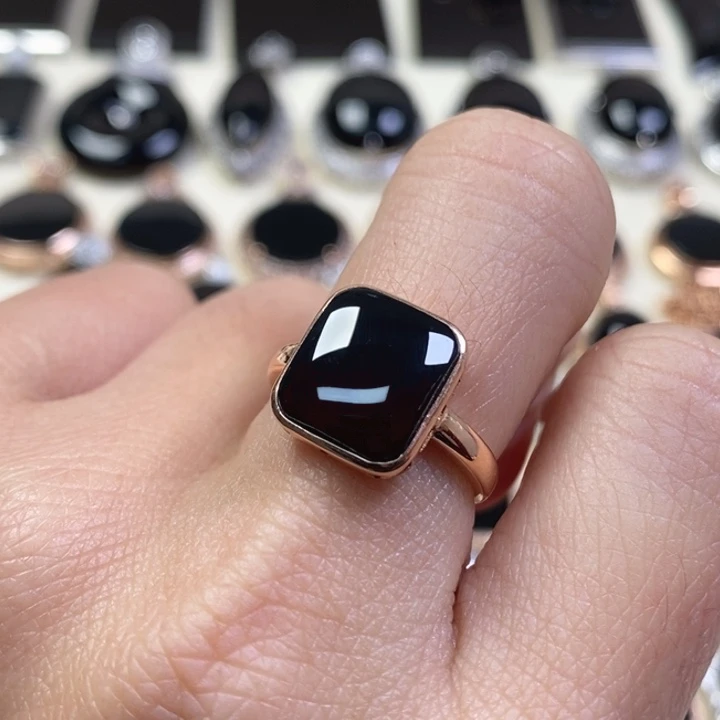 翡翠戒指18K金镶嵌缅甸天然翡翠墨翠