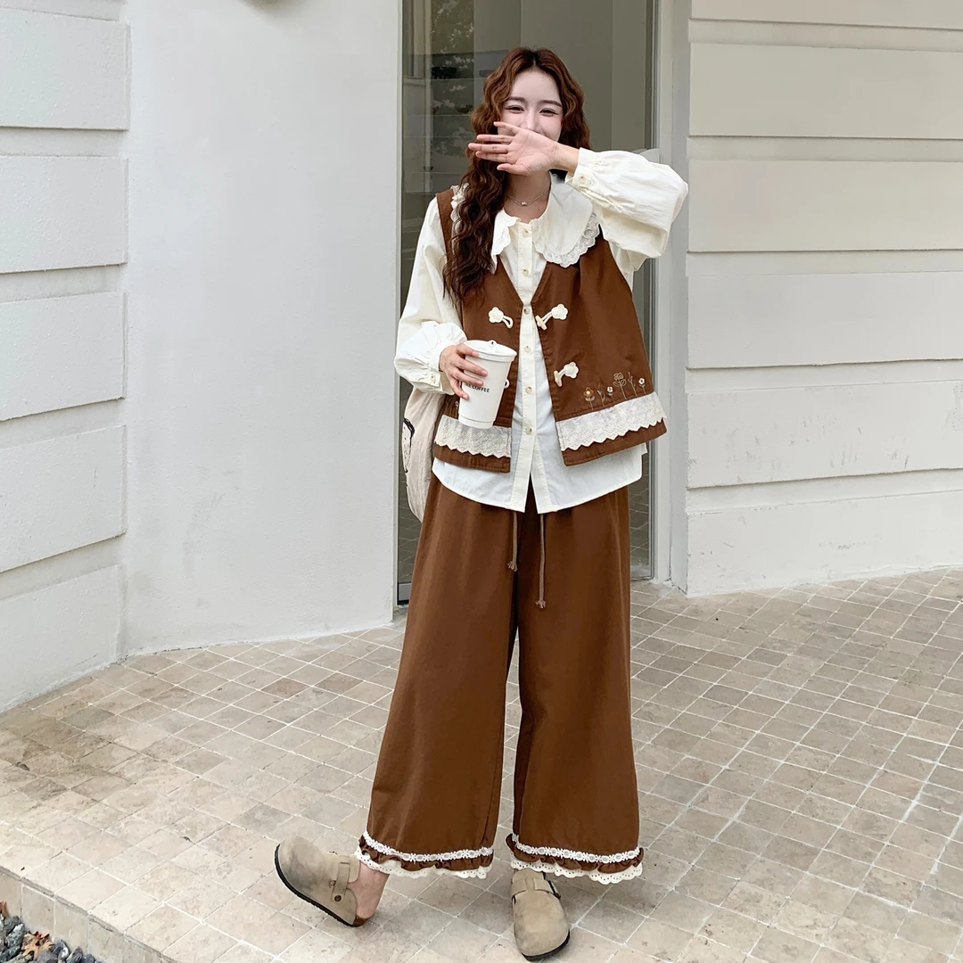 蕾丝拼接马甲衬衫阔腿裤套装女2025秋季法式俏皮减龄少女感三件套