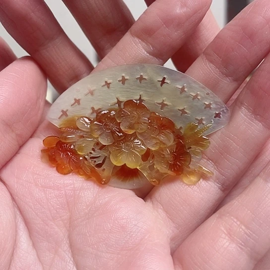 蛇纹石玉颈饰未镶嵌鳯*