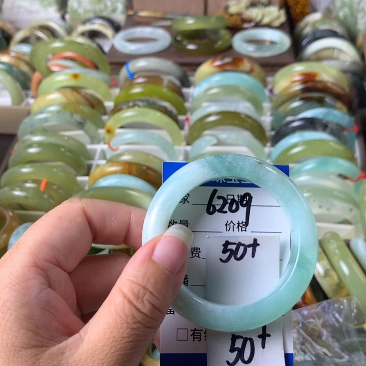 蛇纹石玉未镶嵌手镯6209