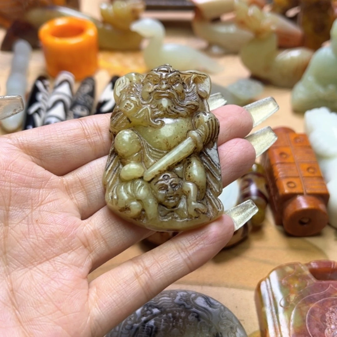 【闪购商品】蛇纹石玉颈饰未镶嵌
