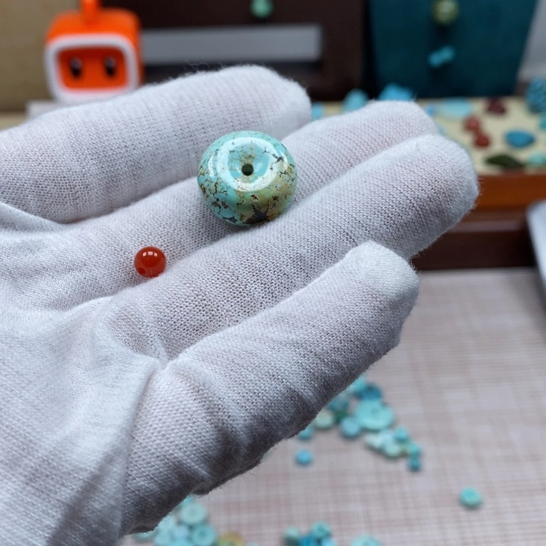 未镶嵌配饰南红玛瑙J****?