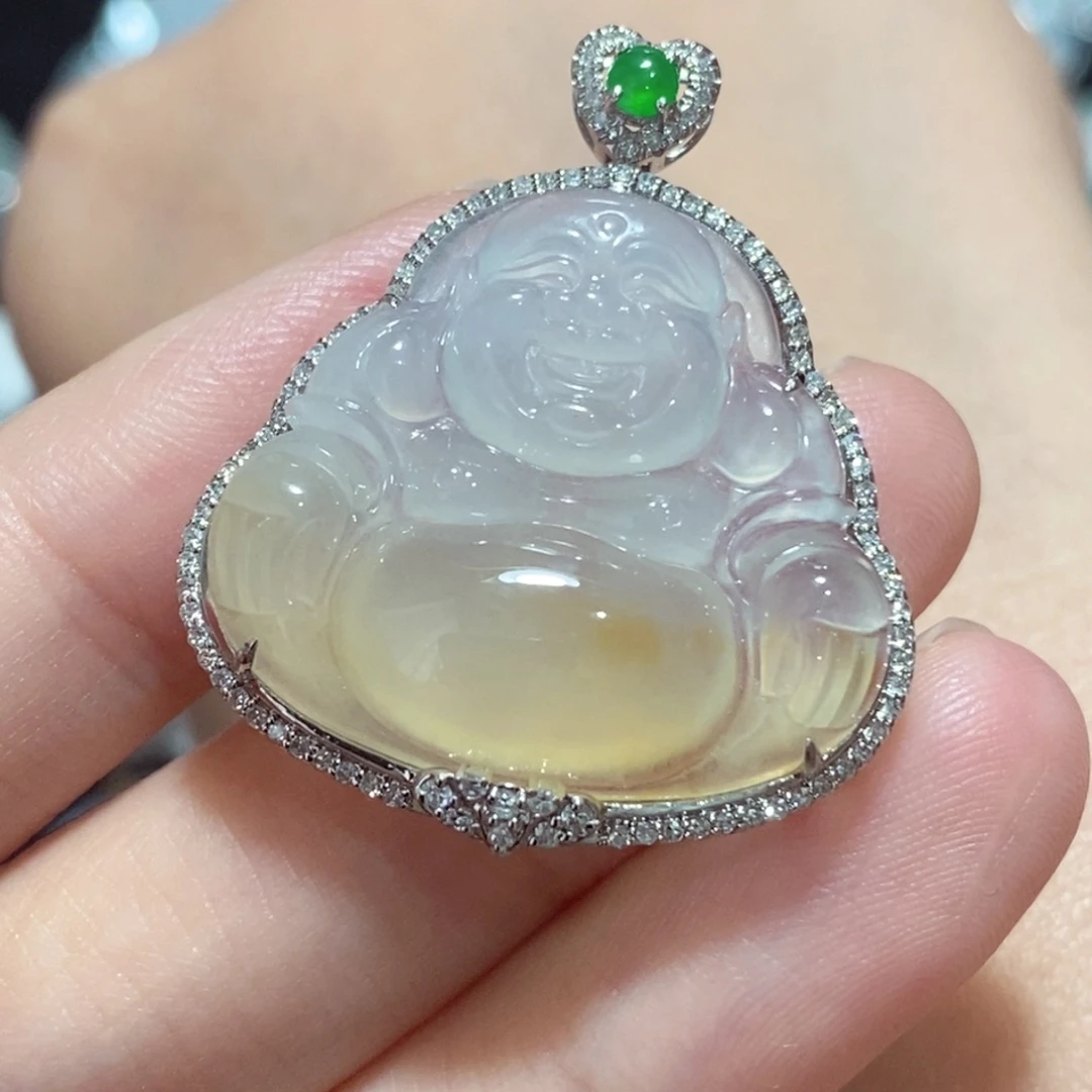 翡翠18K金镶嵌颈饰吊坠