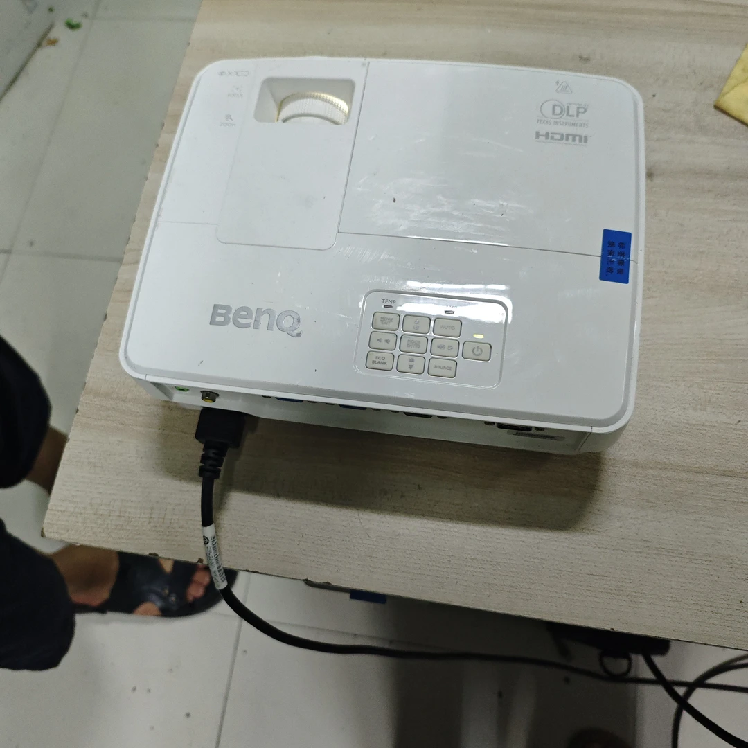 二手明基投影仪运费到付