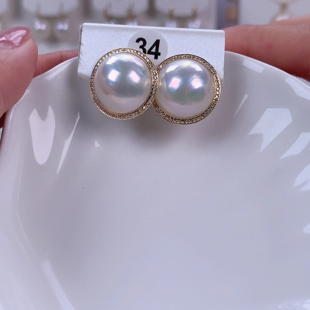 耳饰18K金镶嵌拼合珍珠（马贝珠）