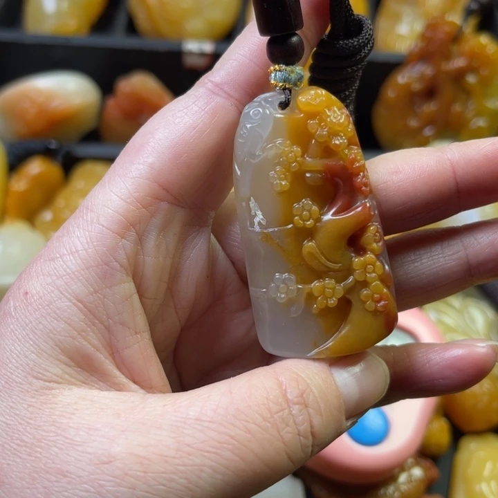 石英质玉吊坠(不含链)未镶嵌?****过