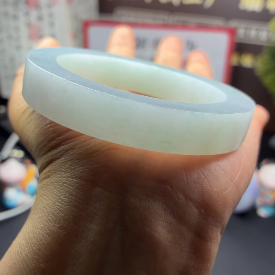 人***悔定制翡翠未镶嵌gh