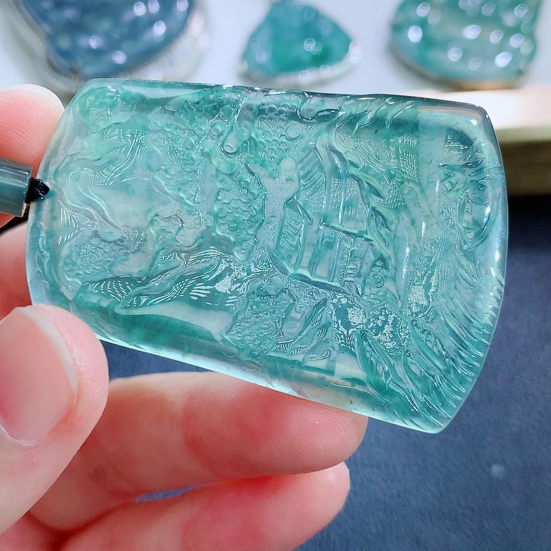 翡翠未镶嵌颈饰翡翠