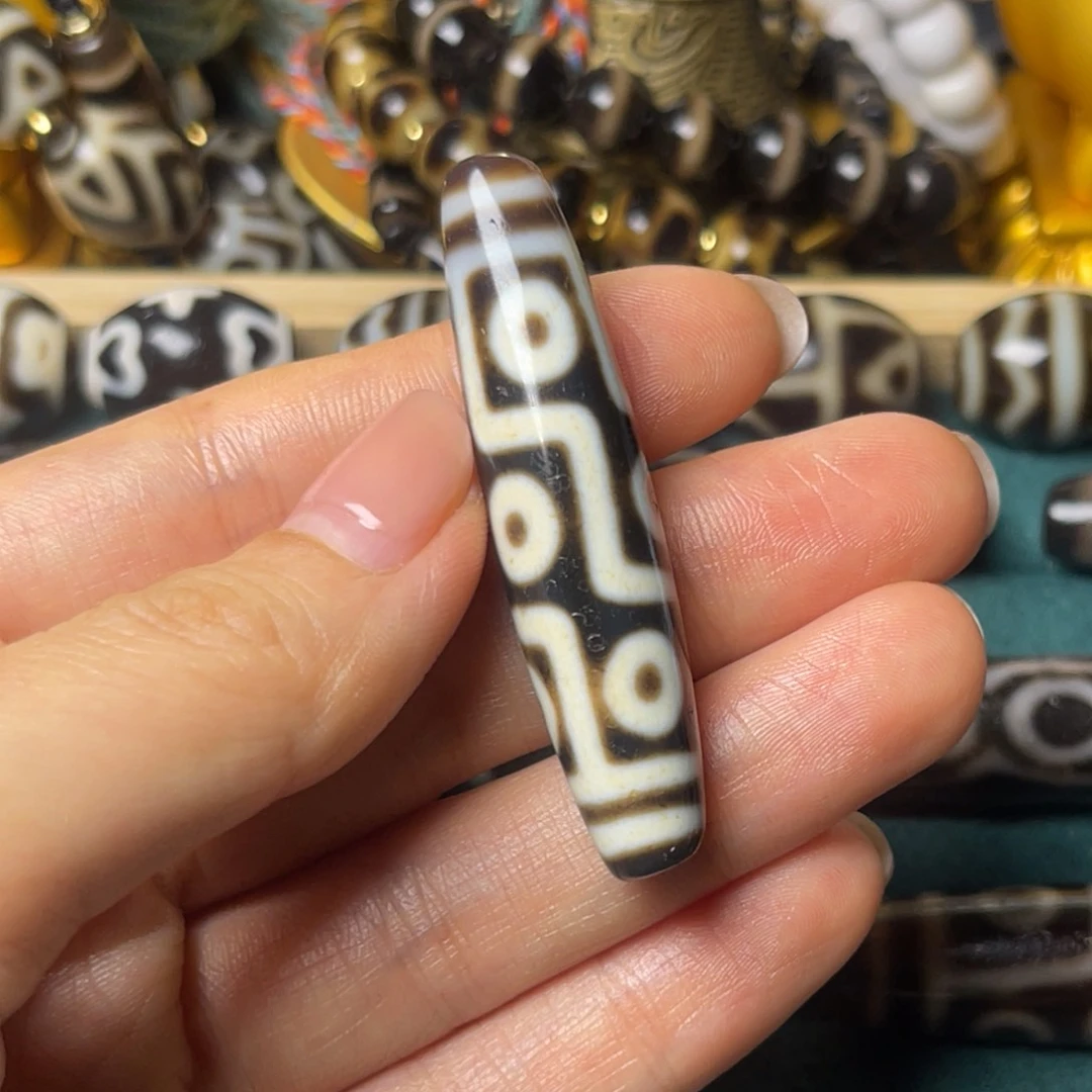 玛瑙/玉髓颈饰未镶嵌安****施