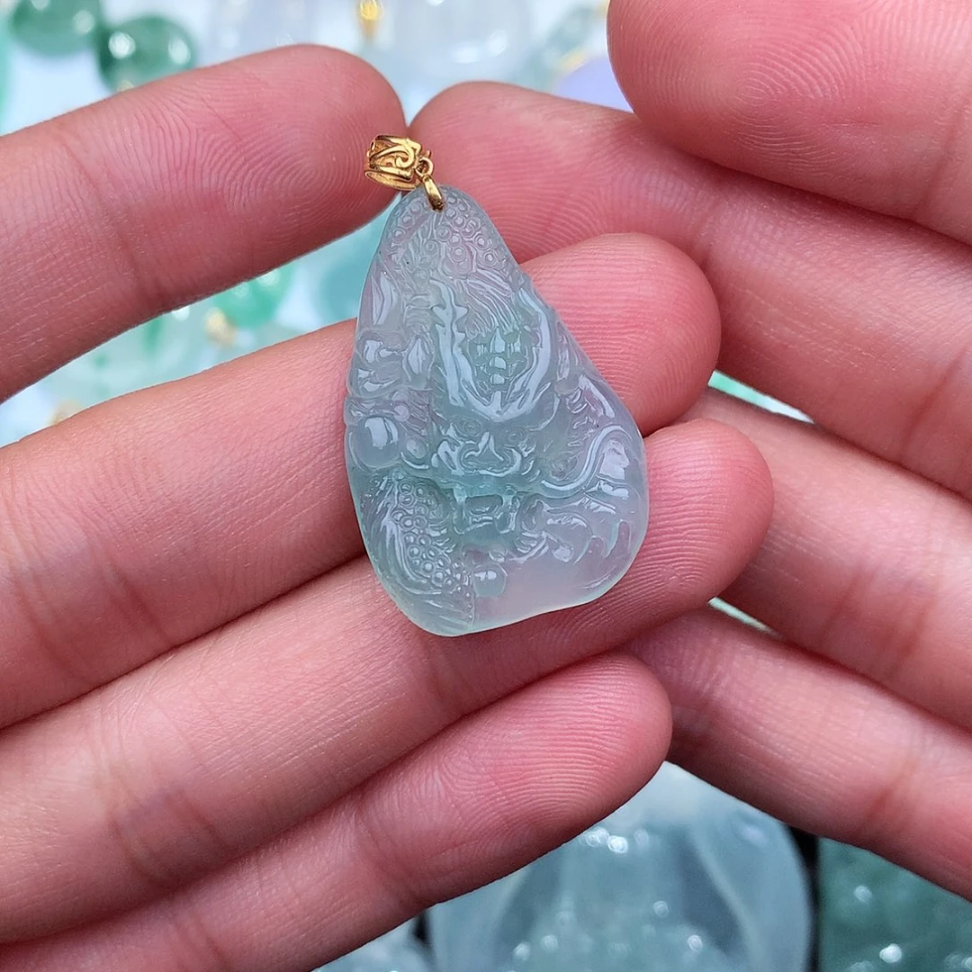 翡翠吊坠(不含链)18K金镶嵌