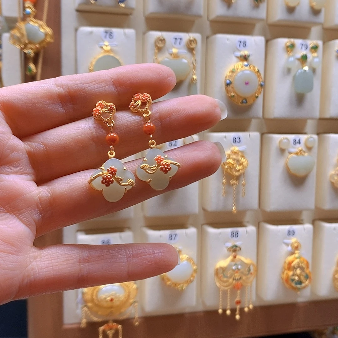 和田玉银S925镶嵌颈饰