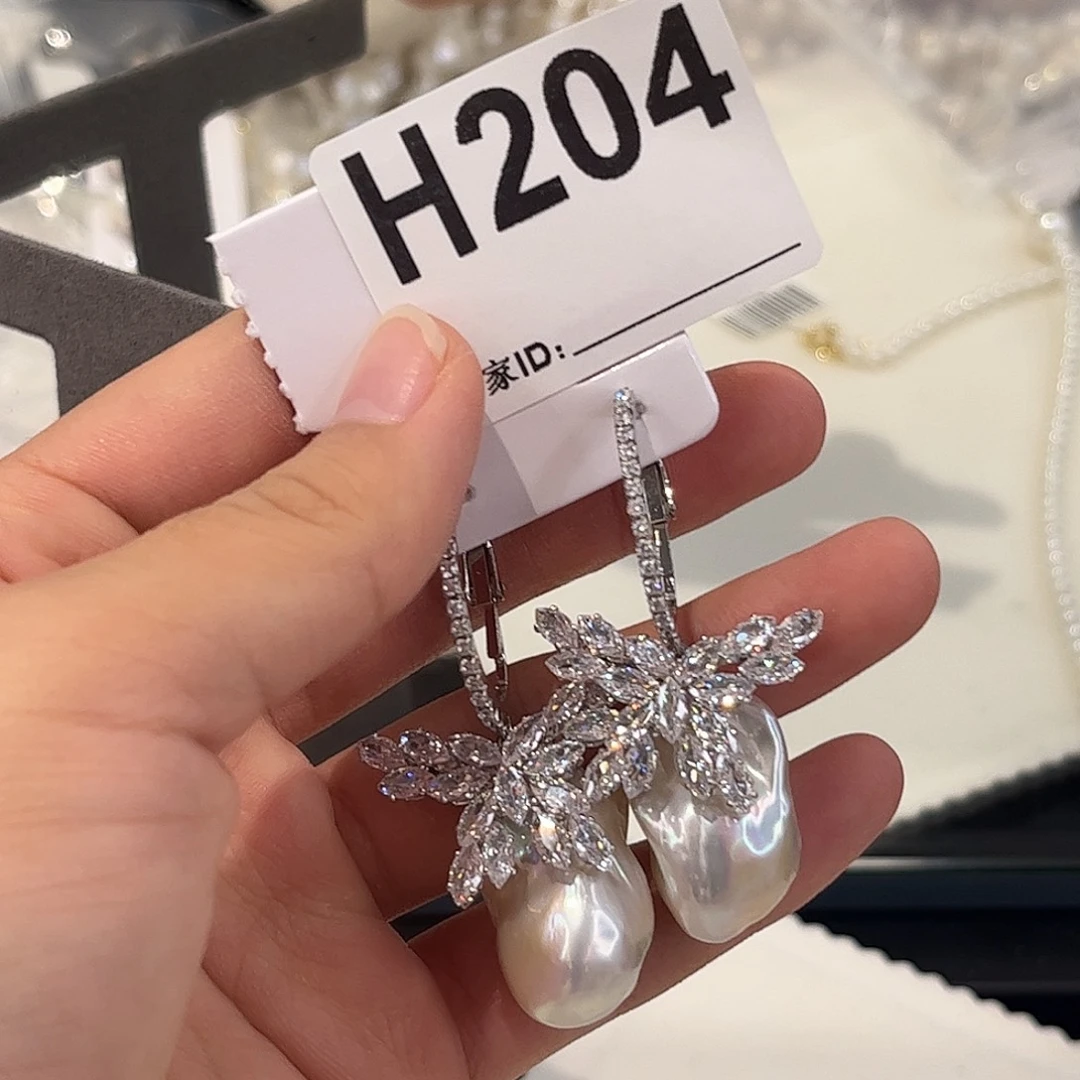 合金耳饰淡水珍珠