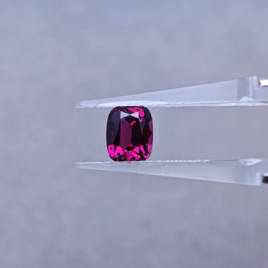 石榴石-2.24ct（01046360）0510