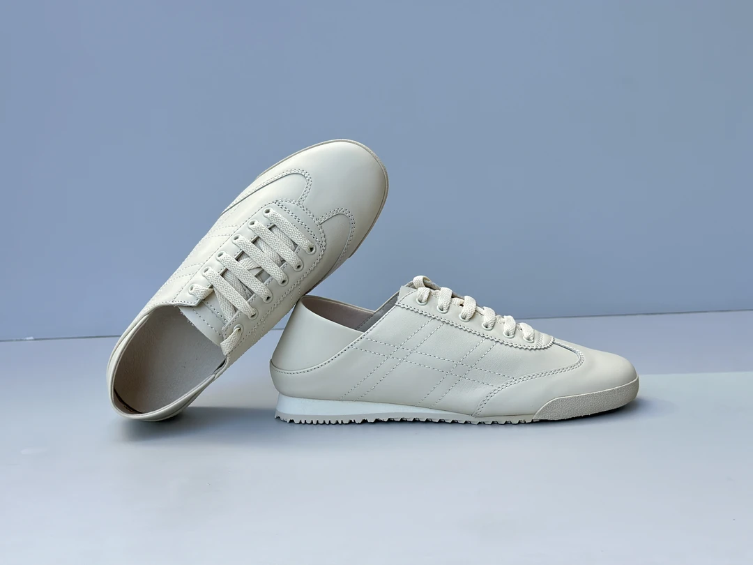 2025新款可踩后跟德训鞋女牛皮小白鞋百搭平底鞋子