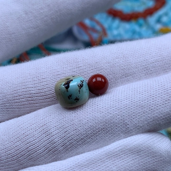 南红玛瑙未镶嵌珠宝奇石