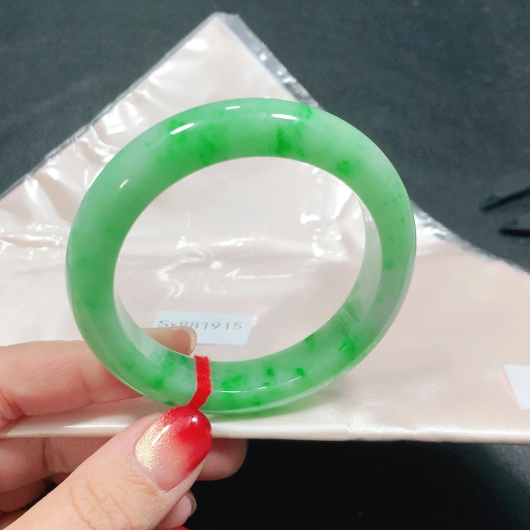 翡翠未镶嵌手镯03